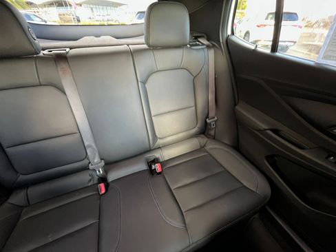 Used 2025 Buick Envista Sport Touring FWD image 37