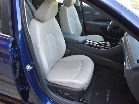 Used 2021 Hyundai Sonata Limited image 19