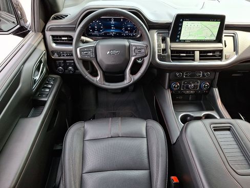 Used 2023 Chevrolet Suburban RST w/ Luxury Package AWD/4WD image 12