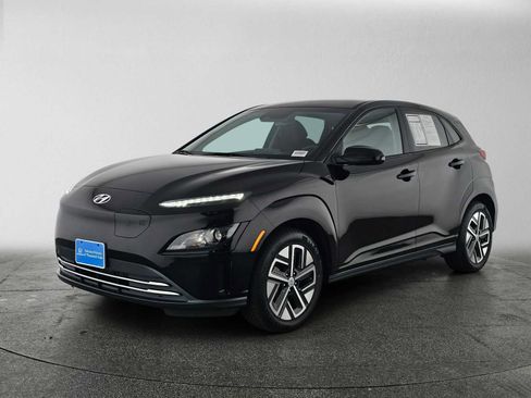 Used 2023 Hyundai Kona SE w/ Cargo Package FWD image 7