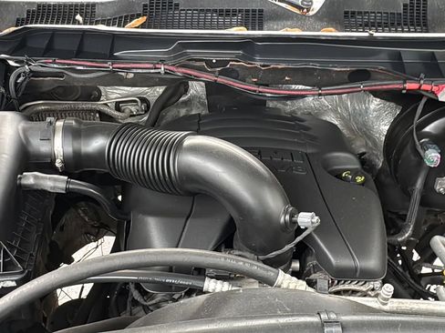 Used 2018 RAM 1500 Express w/ Express Value Package image 39