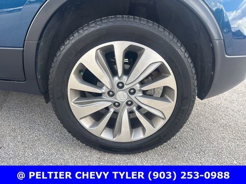 Used 2019 Buick Encore Preferred w/ Safety Package FWD image 5