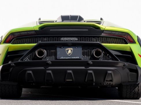Used 2024 Lamborghini Huracan Sterrato AWD/4WD image 6