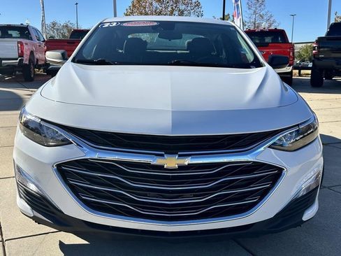 Used 2023 Chevrolet Malibu LS image 2