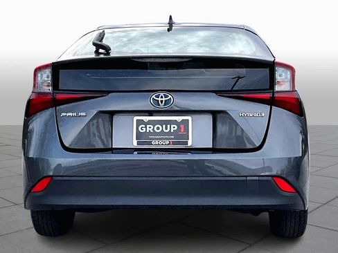 Used 2019 Toyota Prius LE image 4