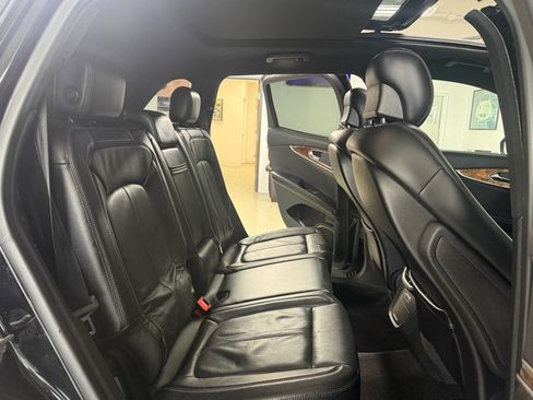 Used 2016 Lincoln MKX Reserve w/ Equipment Group 102A AWD/4WD image 14