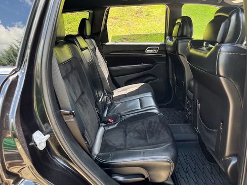 Used 2015 Jeep Grand Cherokee SRT AWD/4WD image 41