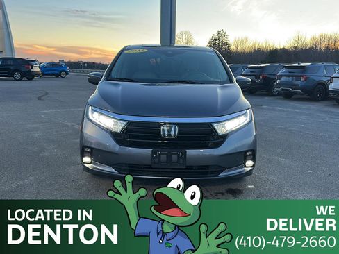 Used 2023 Honda Odyssey Touring image 2