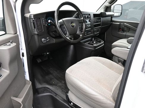 Used 2022 Chevrolet Express 2500 w/ Driver Convenience Package RWD image 2