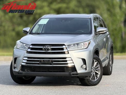 Used 2018 Toyota Highlander XLE AWD/4WD image 1