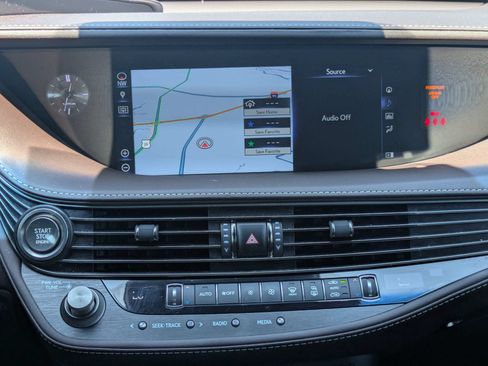 Used 2018 Lexus LS 500 w/ Luxury Package RWD image 5