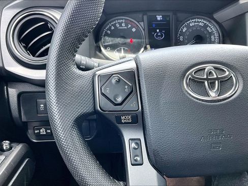 Used 2022 Toyota Tacoma TRD Pro AWD/4WD image 9