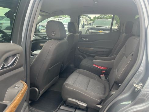 Used 2021 GMC Acadia SLE w/ Driver Convenience Package AWD/4WD image 9