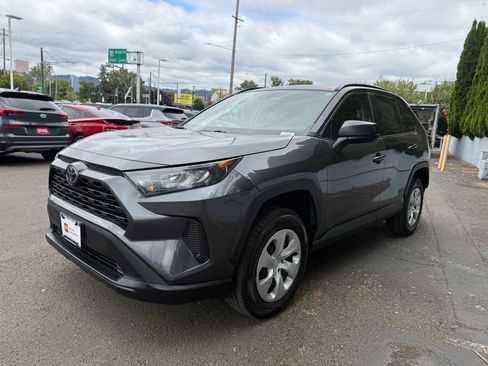 Certified 2021 Toyota RAV4 LE w/ Carpet Mat Package (TMS) AWD/4WD image 4