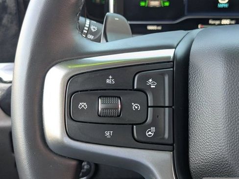 Used 2025 Chevrolet Silverado 1500 LT Trail Boss w/ Convenience Package II AWD/4WD image 25