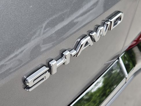 Certified 2024 Acura MDX SH-AWD w/ Advance Package image 12