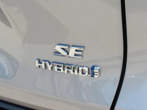 Used 2024 Toyota RAV4 SE AWD/4WD image 13