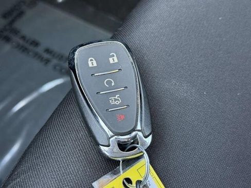 Used 2025 Chevrolet Malibu LT image 28