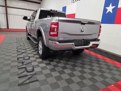 Used 2019 RAM 2500 Laramie AWD/4WD image 11