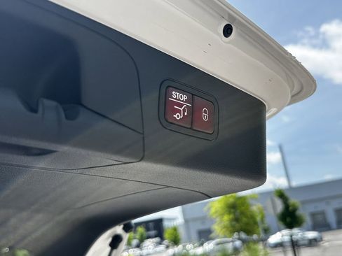 Certified 2022 Mercedes-Benz GLC 300 image 21
