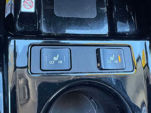 Certified 2020 Toyota Prius Prime XLE image 34