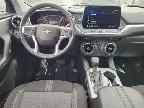 Used 2025 Chevrolet Blazer LT image 10