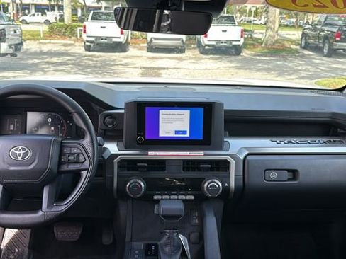 Used 2025 Toyota Tacoma SR5 image 12