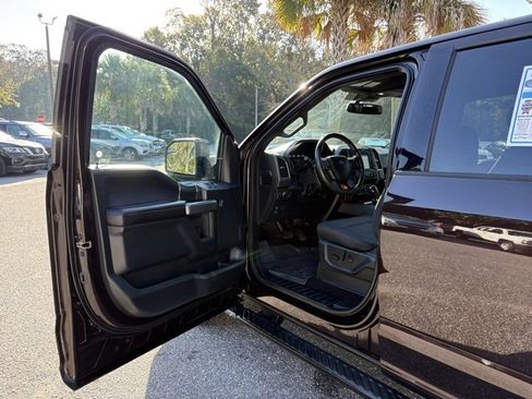 Used 2019 Ford F150 XLT w/ Equipment Group 302A Luxury image 9