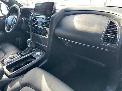 Used 2023 Nissan Armada SL w/ Midnight Edition Package image 9
