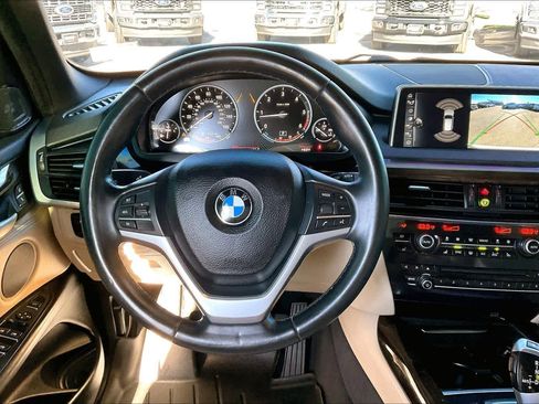 Used 2017 BMW X5 xDrive35d image 5
