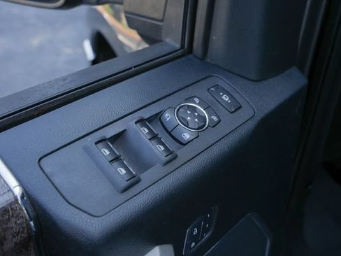 Used 2018 Ford F350 Lariat w/ Chrome Package AWD/4WD image 22