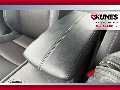 Used 2025 Nissan Altima 2.5 SV FWD image 20