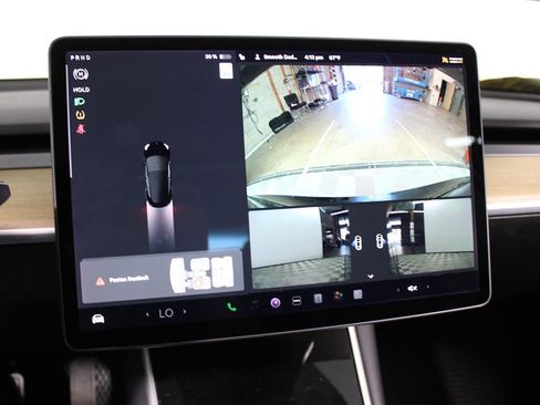 Used 2019 Tesla Model 3 Standard Range Plus image 8