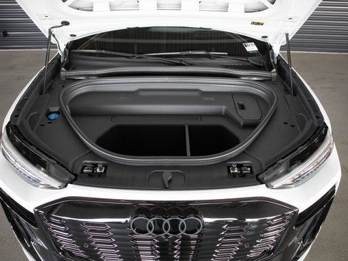 New 2027 Audi Q6 e-tron Premium Plus AWD/4WD image 4