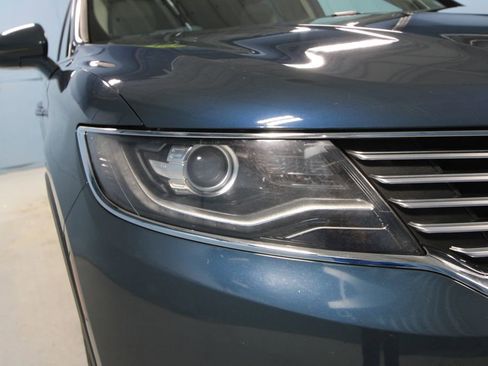 Used 2016 Lincoln MKX Reserve w/ Driver Assistance Package image 37