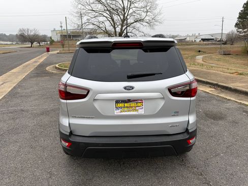 Used 2020 Ford EcoSport SES image 4