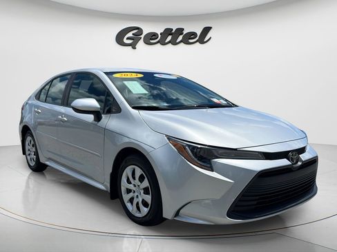 Used 2024 Toyota Corolla LE FWD image 3