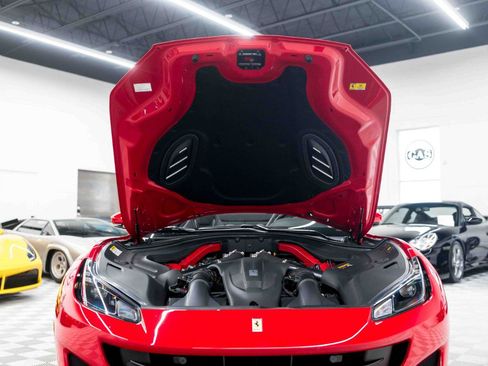 Used 2019 Ferrari Portofino RWD image 88