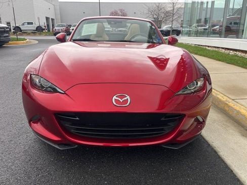 Used 2020 MAZDA MX-5 Miata RF Grand Touring RWD image 2