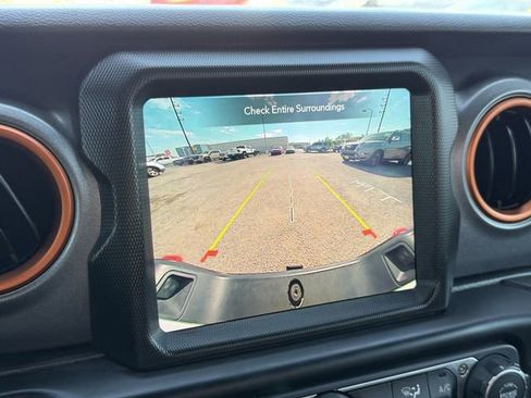 Used 2023 Jeep Gladiator Mojave image 22