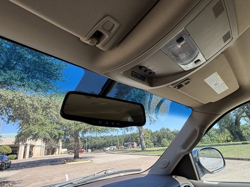 Used 2013 GMC Yukon XL SLT w/ Texas Edition image 28