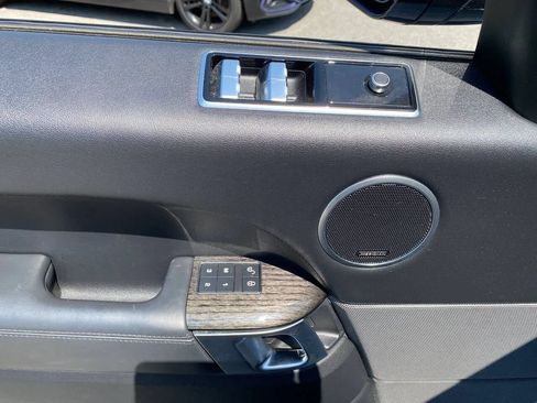 Used 2019 Land Rover Range Rover Sport HSE AWD/4WD image 9