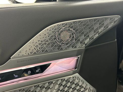 Used 2023 BMW 760i xDrive w/ Executive Package image 26