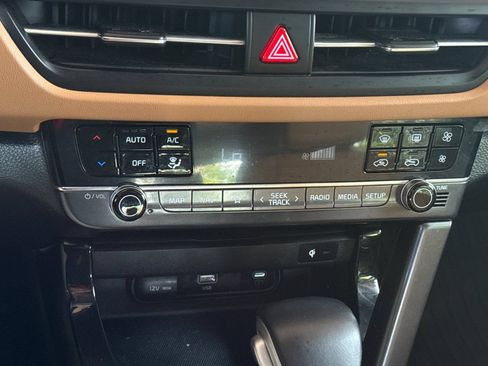 Used 2025 Kia Seltos EX w/ EX Sunroof Package AWD/4WD image 21