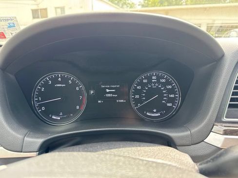 Used 2017 Genesis G80 3.8 RWD image 30