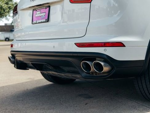 Used 2016 Porsche Cayenne S AWD/4WD image 97