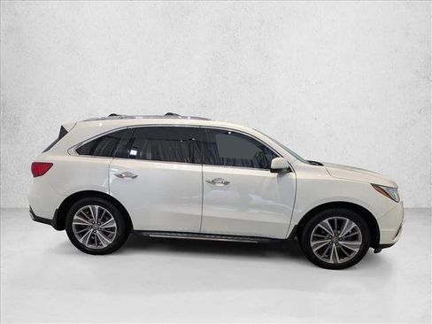 Used 2017 Acura MDX w/ Technology & Entertainment image 4