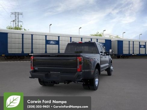 New 2026 Ford F450 Platinum w/ FX4 Off-Road Package AWD/4WD image 8
