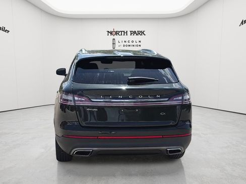 Used 2023 Lincoln Nautilus Reserve w/ Luxury Package AWD/4WD image 4