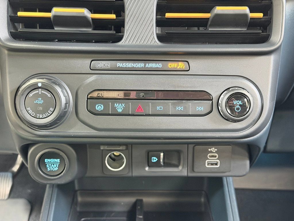 Used 2026 Ford Maverick Tremor AWD/4WD image 47